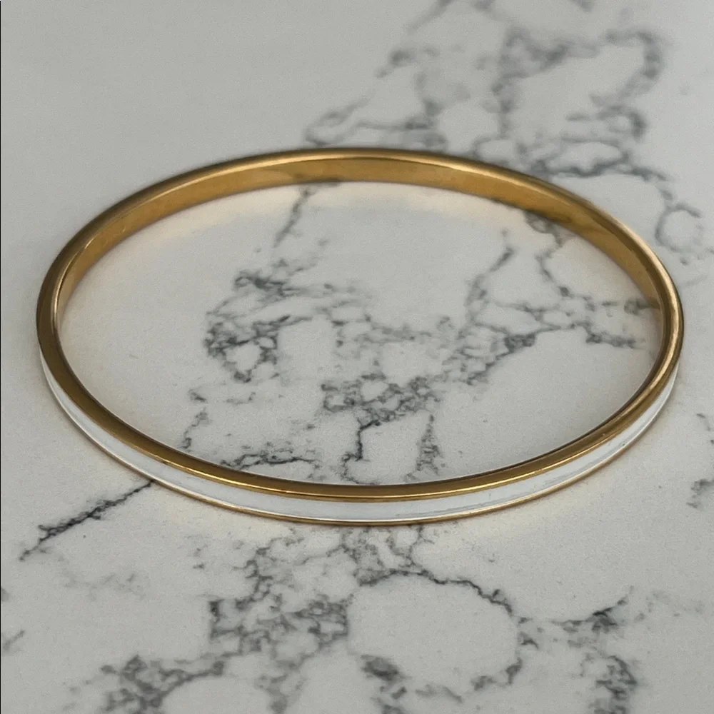 Chic Gold and White Bracelet